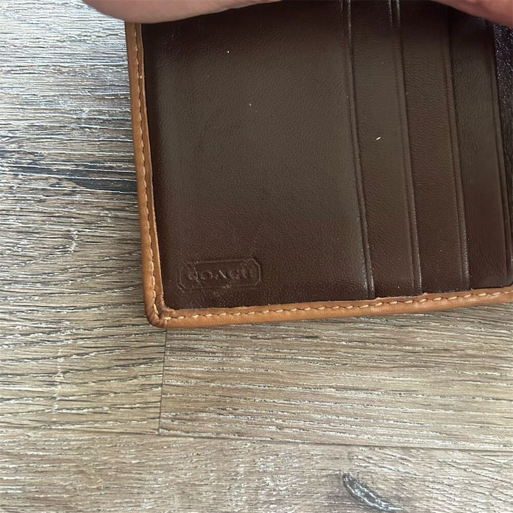 Coach Women's Brown Leather Wallet Credit Card Holder - Picture 6 of 11
